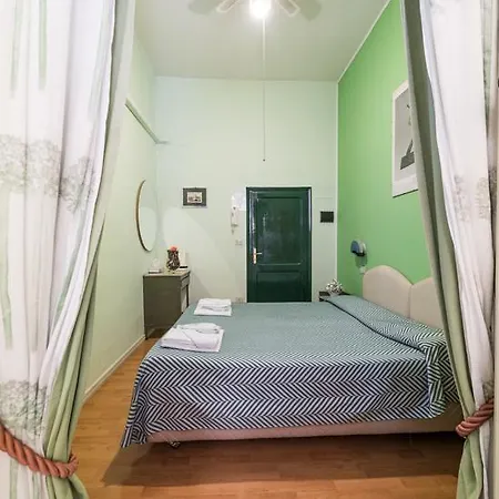 A San Pietro Bed בית הארחה 2*